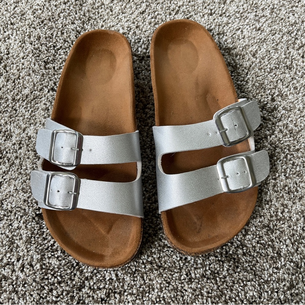Unbranded | Cork Footbed 2 Strap Sandals | Vegan Leather | Silver | Size 8